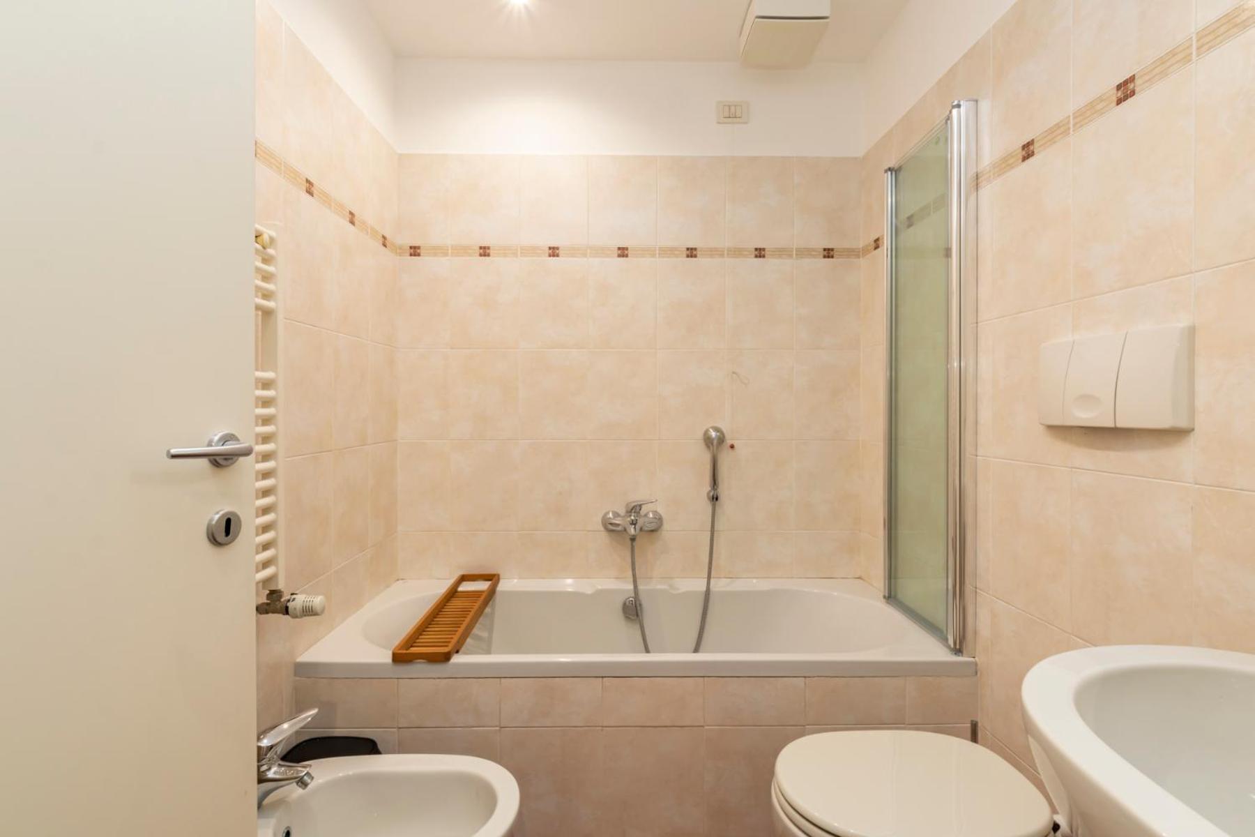Xenia Apartments - Cozy Studio 10 Min From Linate Milan Luaran gambar